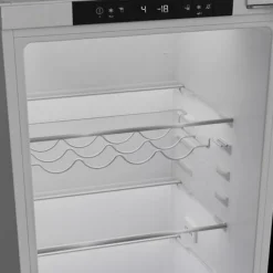 Blomberg KNE4554EVI Frost Free Integrated Fridge Freezer White
