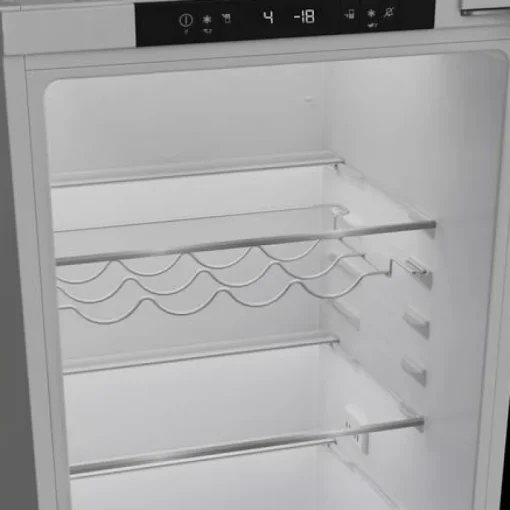 Blomberg KNE4554EVI Frost Free Integrated Fridge Freezer White