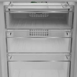 Blomberg KNE4554EVI Frost Free Integrated Fridge Freezer White