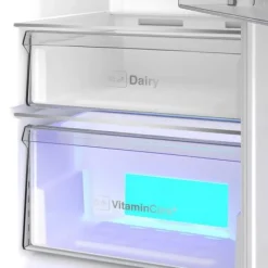 Blomberg SND568VP Freestanding 59.7cm Tall Larder Fridge White