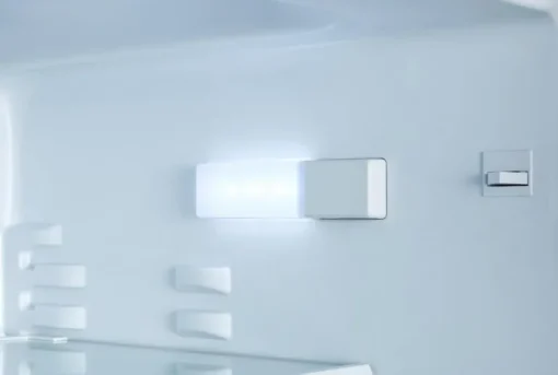 Hisense RUL178D4AWE 59.5cm Integrated Undercounter Larder Fridge White