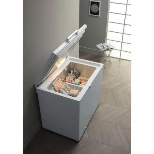 Hotpoint CS2A300HFA1 Freestanding Chest Freezer White