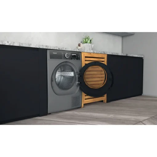 Hotpoint H8D94SBUK Gentlepower 9kg Heat Pump Tumble Dryer Silver