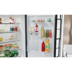 Hotpoint H5X82OSK Freestanding Frost Free Fridge Freezer Black