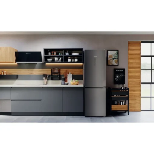 Hotpoint H5X82OSK Freestanding Frost Free Fridge Freezer Black
