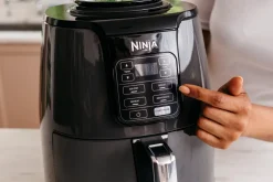 Ninja® Air Fryer AF100UK